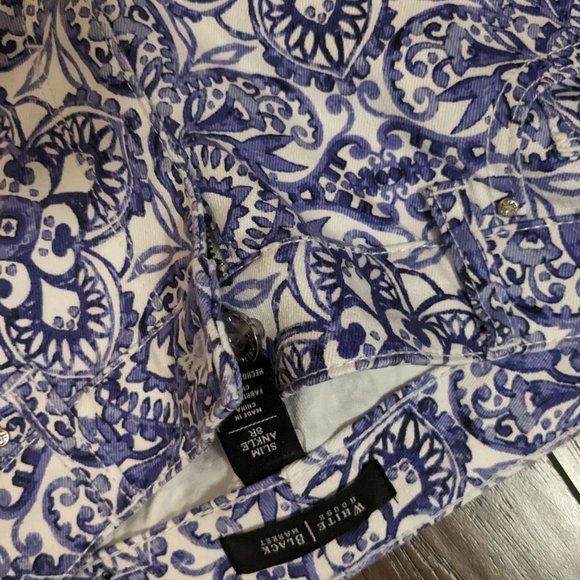 White House Black Market Slim Ankle Jeans in Blue/White Abstract Print, Size 8R - Picture 2 of 4